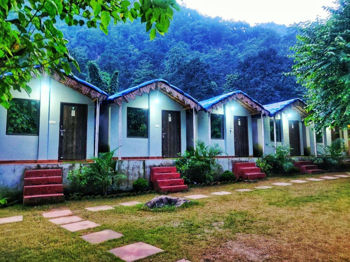 Treepie Resorts Risikés Kültér fotó