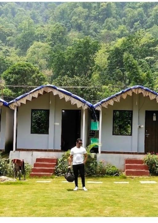 Treepie Resorts Risikés Kültér fotó